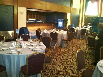 Hotel Carlisle & Embers Convention Center Екстер'єр фото